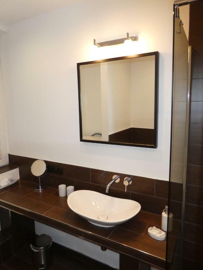 Ferienwohnung Janus Altstadt-Hameln Haus 2 Inklusive Parkplatz - Mit Und Ohne Terrasse Oder Loggia ハーメルン エクステリア 写真