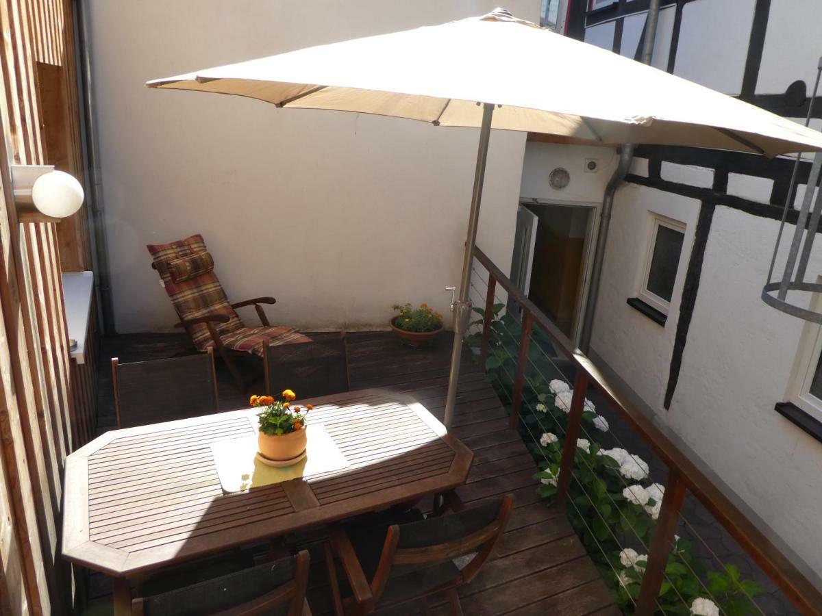 Ferienwohnung Janus Altstadt-Hameln Haus 2 Inklusive Parkplatz - Mit Und Ohne Terrasse Oder Loggia ハーメルン エクステリア 写真